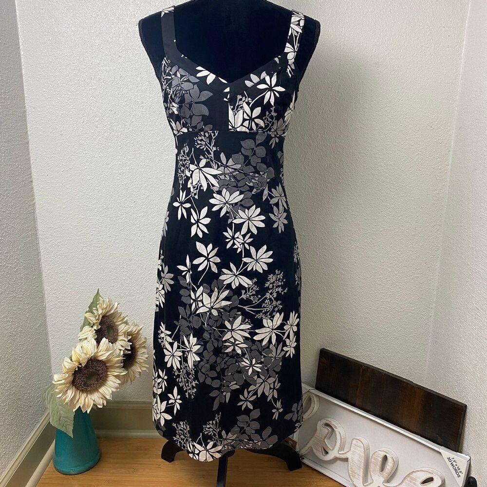 Black & White Floral Dress - Size 8